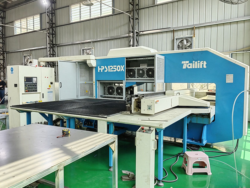 CNC Turret Punch Press